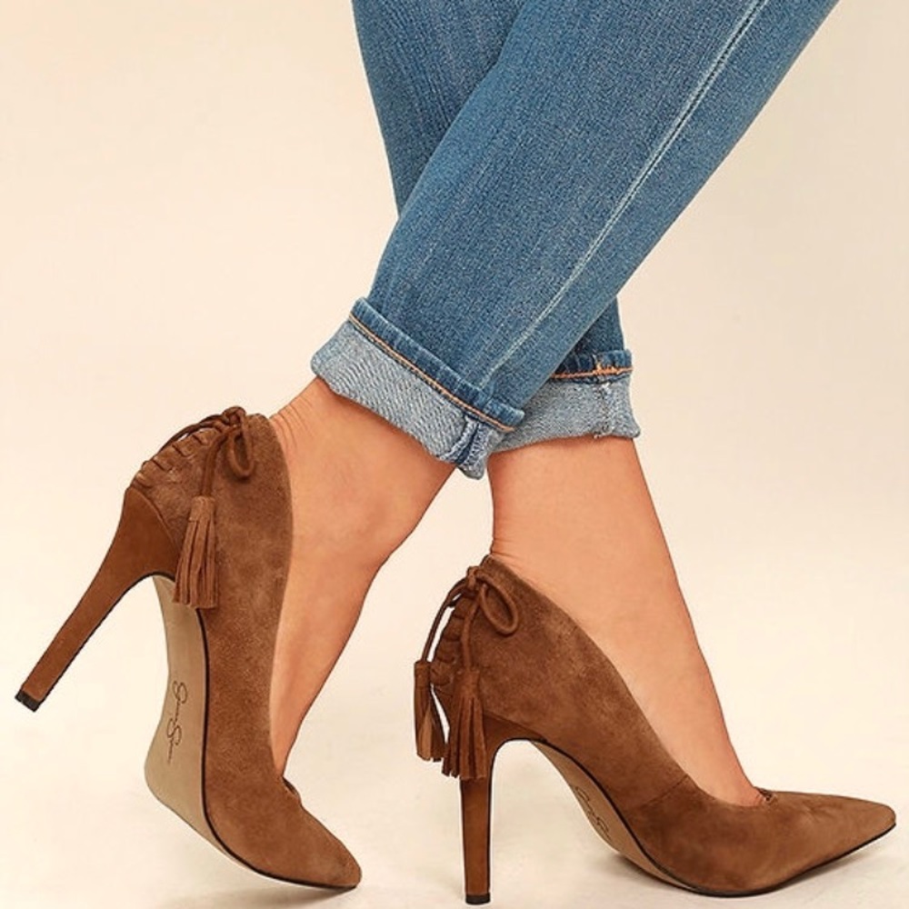 Jessica Simpson sexy pump shoes